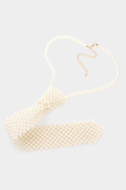Neck tie pearls